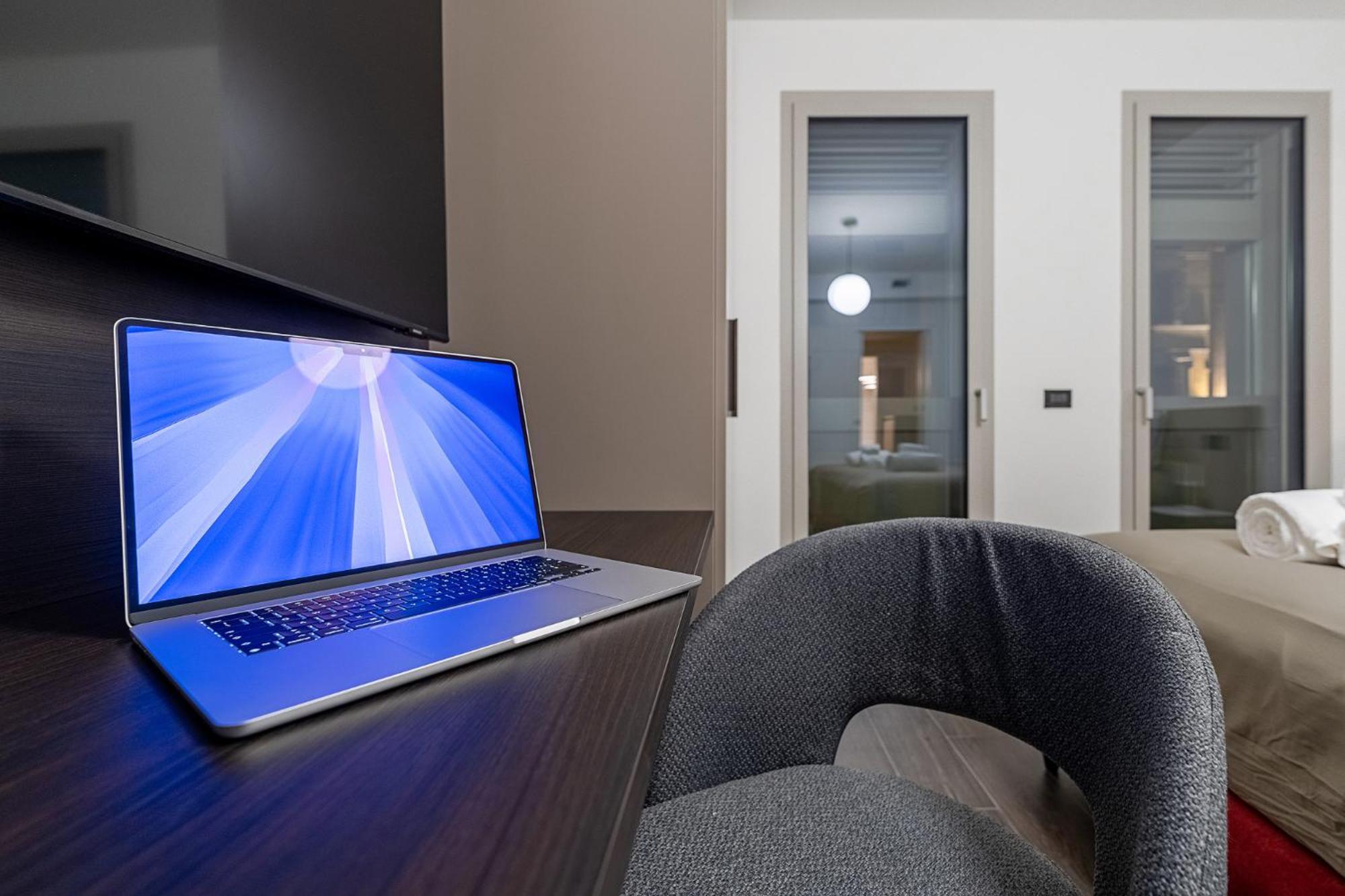 Cremona Inn Aparthotel Kültér fotó